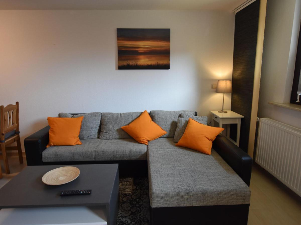 Apartment In Robertsdorf With Garden, Terrace, Barbecue Blowatz Rom bilde